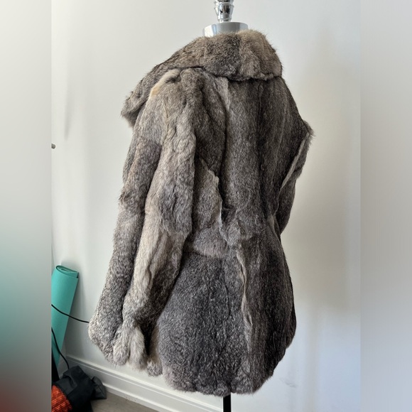 Rabbit Fur - Picture 3 of 5